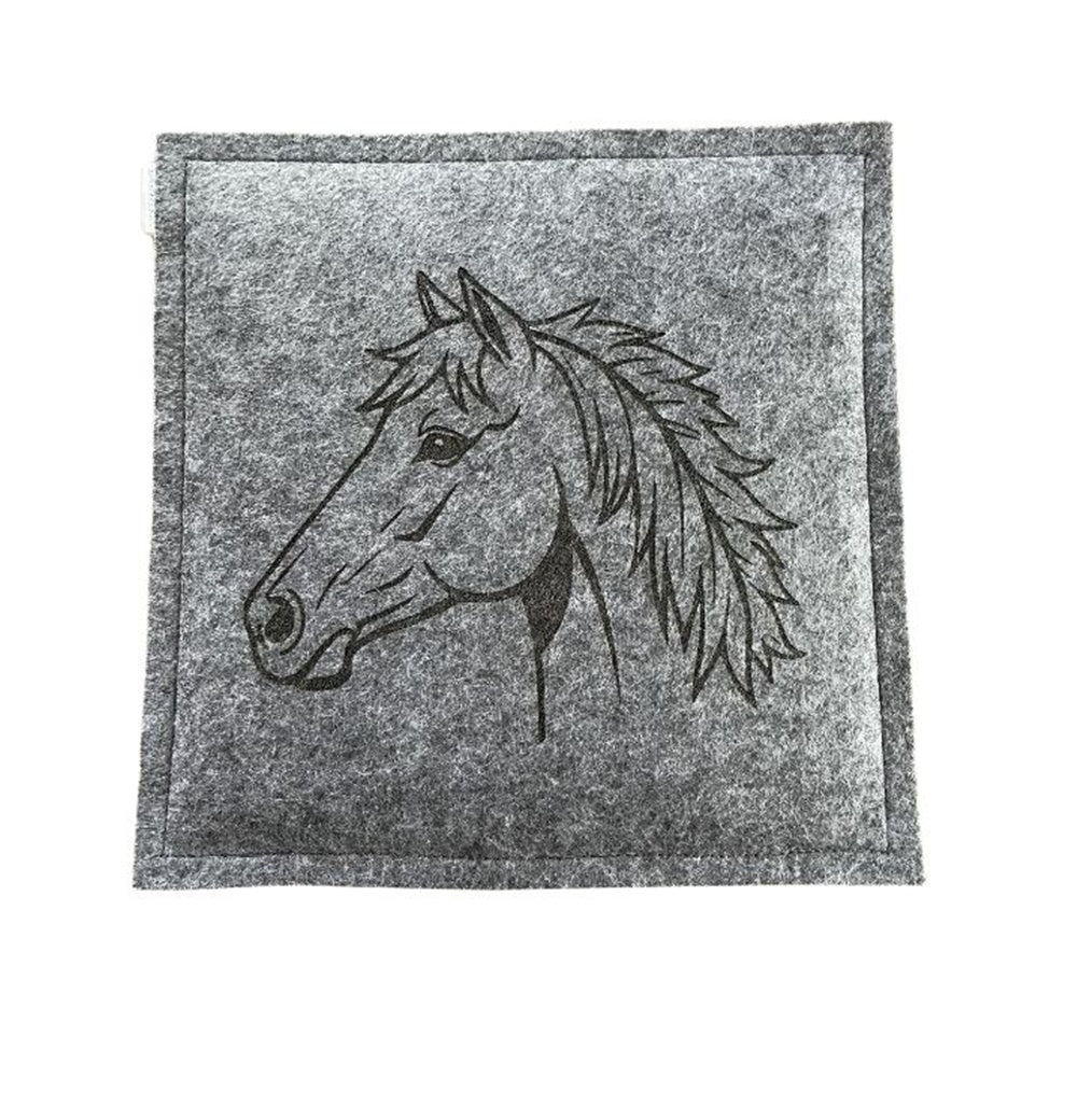Filz Sitzkissen mit Lasergravur Pferdemotiv für stilvollen Sitzkomfort