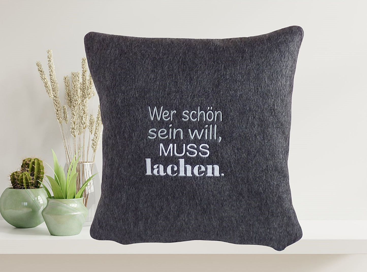 Kissen VIOLAN Filz 40 x 40 cm bestickt