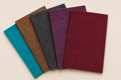 Wollfilz mit 2-4 mm Stärke in vielen Farben als Filzzuschnitt für Bastelarbeiten, Dekorationen, DIY-Projekte und kreative Anwendungen.