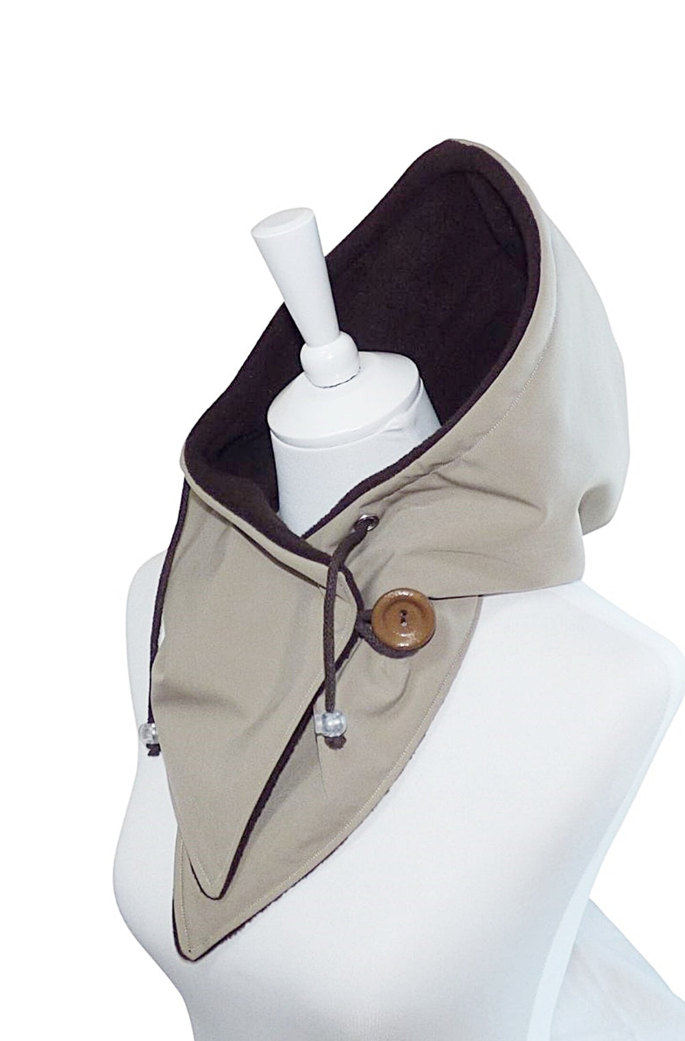 Kapuzenschal aus Softshell – stylisch warm und wetterfest in vielen Farben