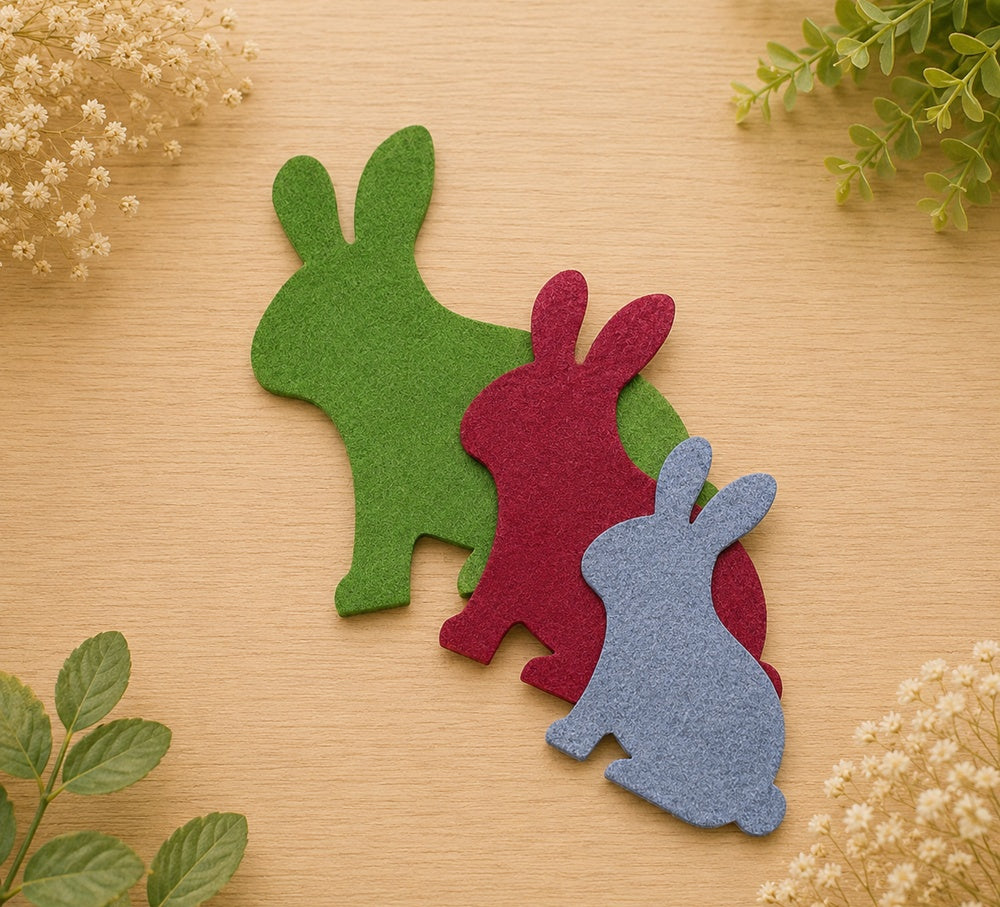 Bunte Filz-Streuteile mit verschiedenen Tiermotiven aus Polyesterfilz zum Basteln und Dekorieren, erhältlich in Einheiten zu je 10 gleichen Teilen.