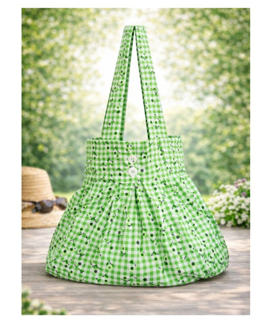 Schultertasche, apfelgrün, geblümt mit Stickerei