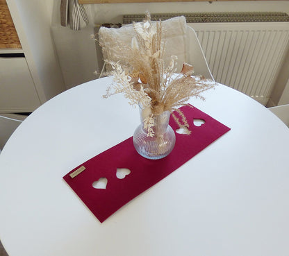 Tischläufer, Farbauswahl, Größenauswahl, gestanzt Herz