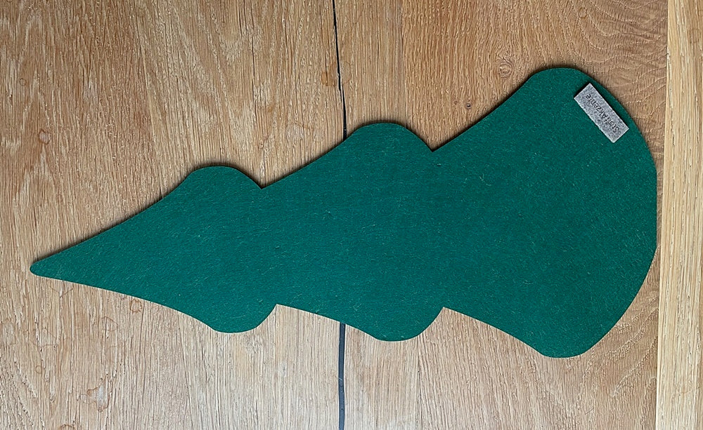 Tischläufer aus Filz „Tannenbaum“ – Handgefertigte Weihnachtsdeko mit natürlichem Charme