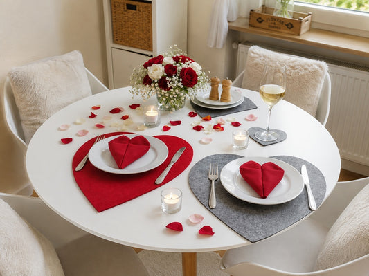 Filz Tischset Herz als romantische Tischdekoration
