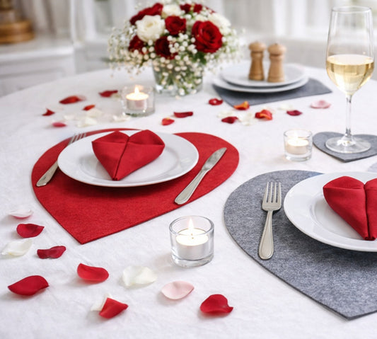 Filz Tischset Herz als romantische Tischdekoration