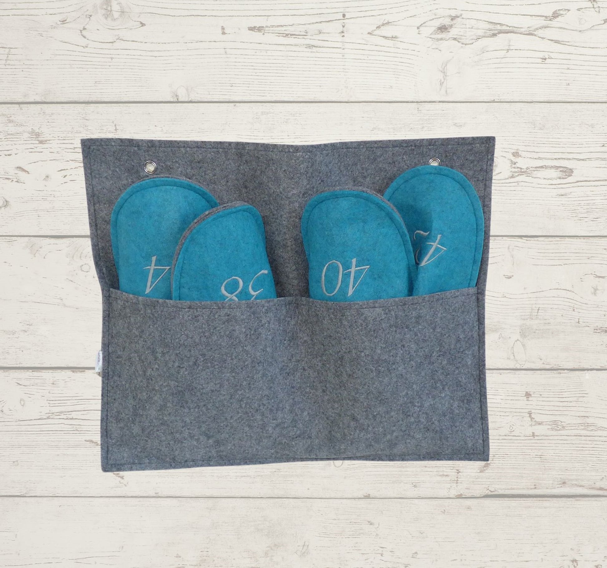 Filzpantoffel mit Wandtasche bestickt